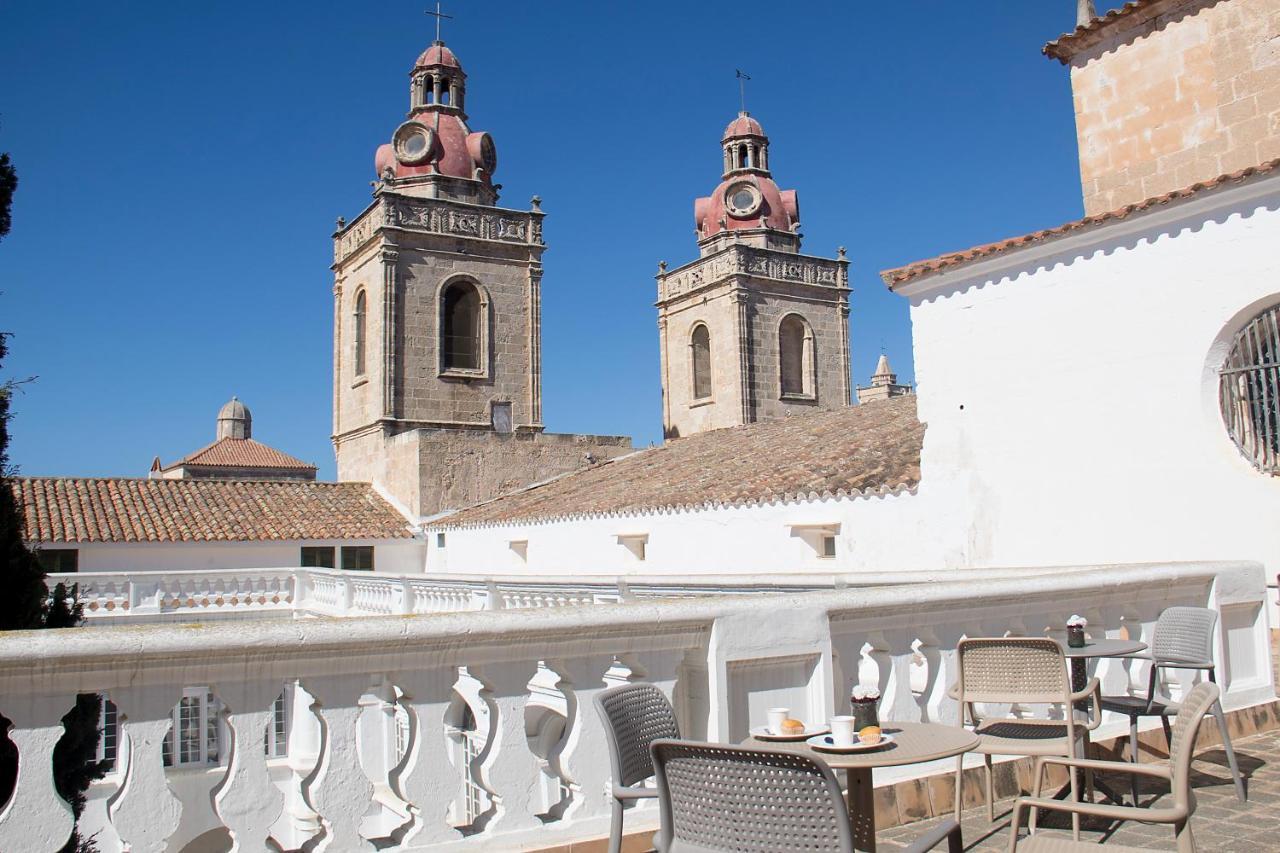 Хостел Grupoandria El Claustre De Ciutadella - Hospederia Екстер'єр фото
