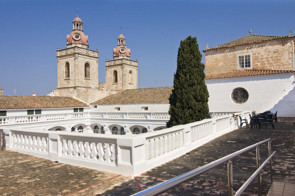 Хостел Grupoandria El Claustre De Ciutadella - Hospederia Екстер'єр фото